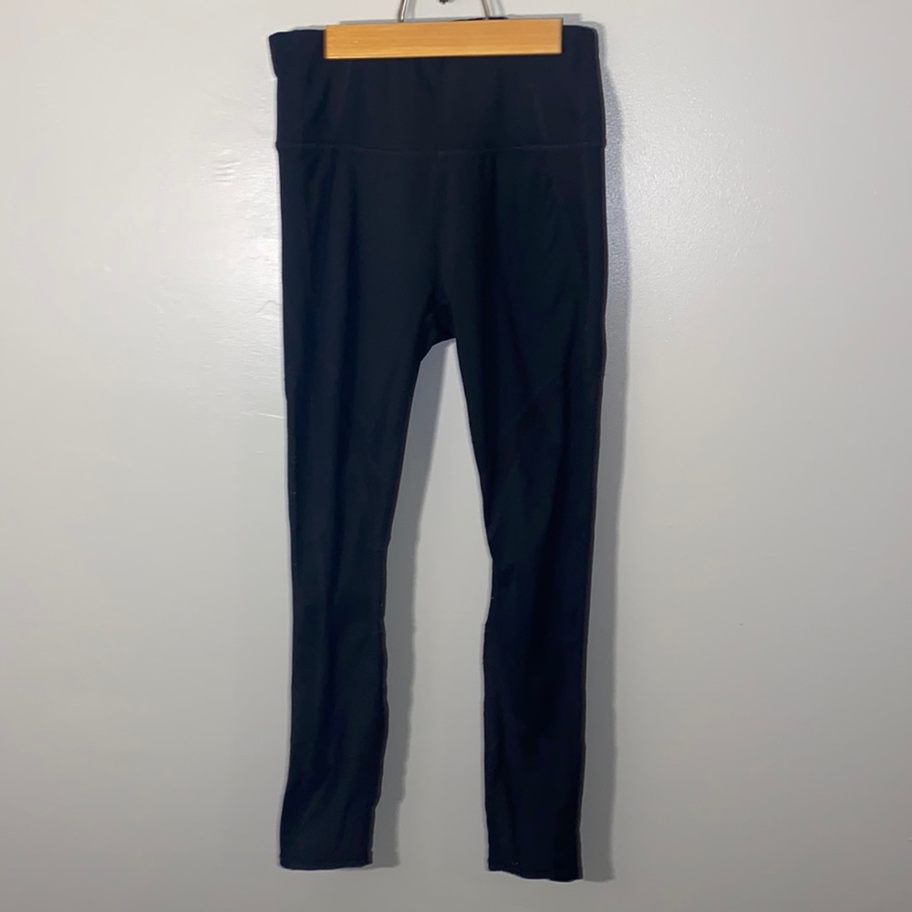 Athleta high waisted 7/8 length leggings-black